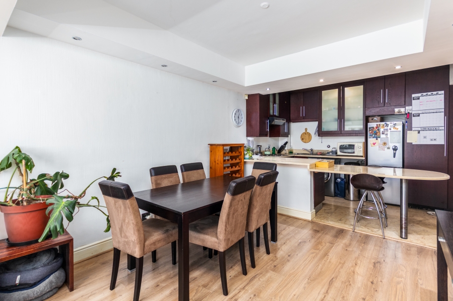 2 Bedroom Property for Sale in Sea Point Western Cape